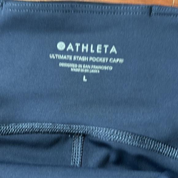 Like new Athleta capri yoga pants - Picture 2 of 4